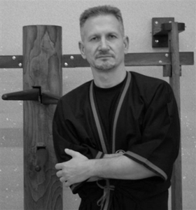 Sifu Carlo Bernardi <br /> Responsabile <b><i>AWTA</i></b> per l''Escrima Filippino e l''addestramento delle Forze dell''Ordine, Bodyguard e Operatori della Security Sifu Carlo Bernardi